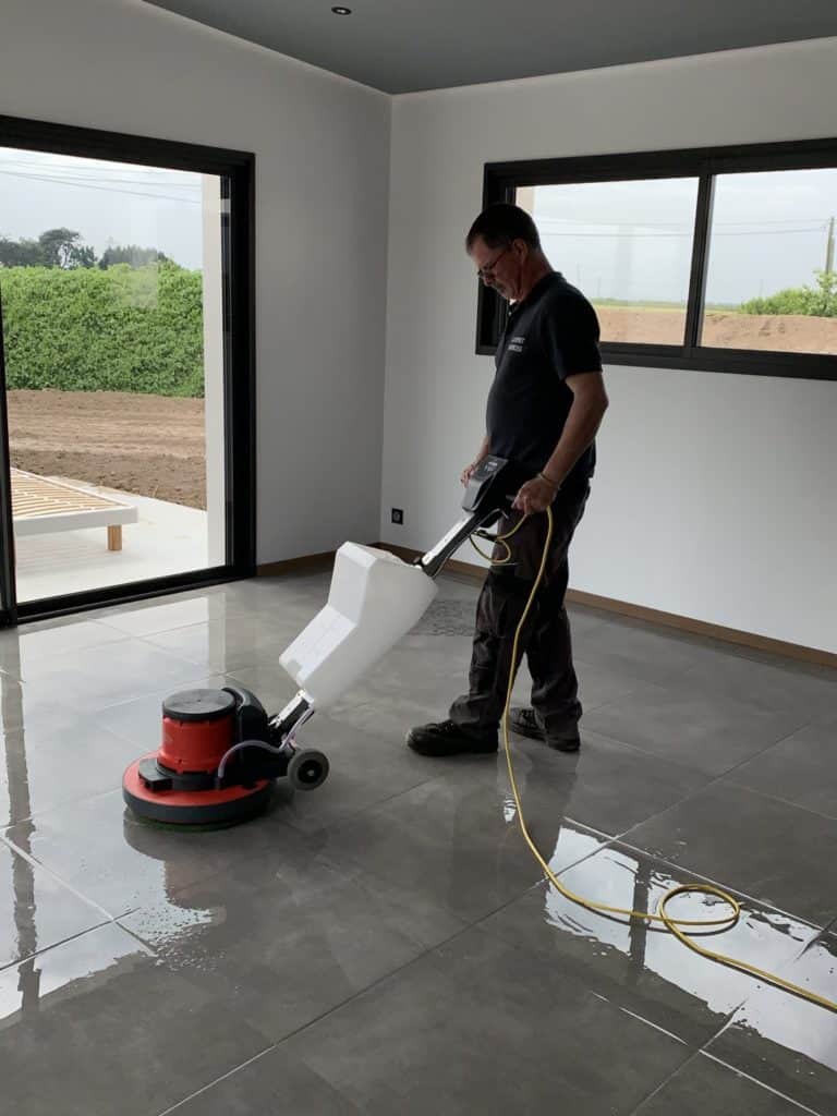 Decapage sol 1 - Nettoyage fin de chantier - Landerneau Brest